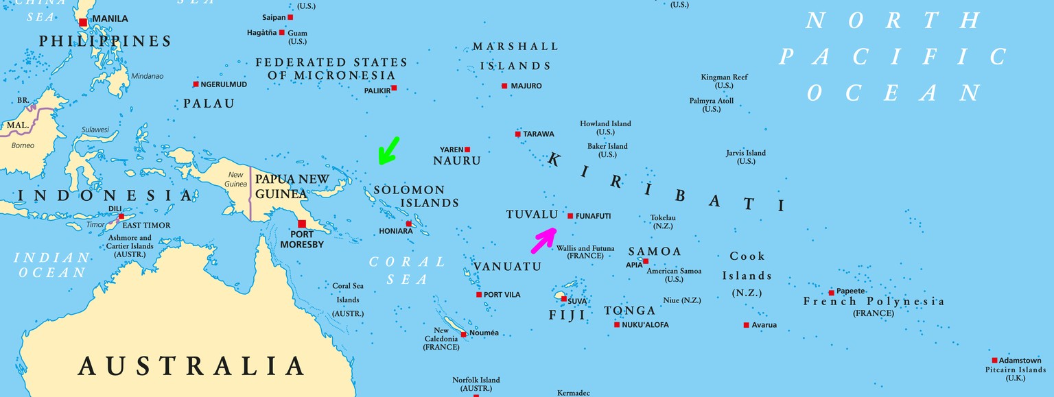 Die Carteret-Inseln nördlich der Salomonen (grüner Pfeil) und Tuvalu (rosa Pfeil) sind bereits heute vom Klimawandel betroffen.