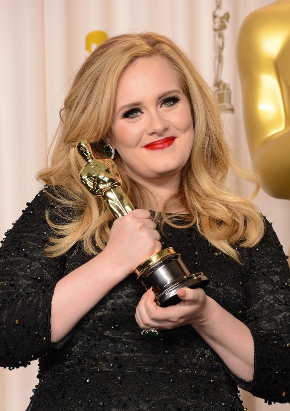 Adele sollte mit dem Rauchen aufhören, sonst gibt es bald keine Preise mehr zu gewinnen.&nbsp;
