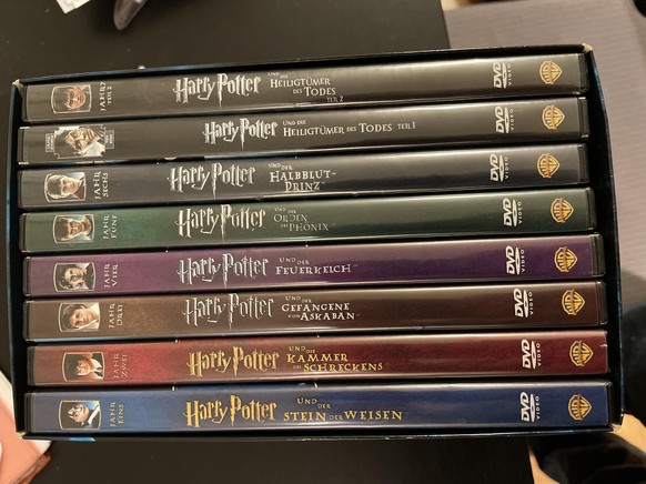 Ihr hattet einen Job! ЁЯЩД 21 Leute, die das Wort des Jahres nicht verstanden haben\nKauft man sich extra das Box-Set, und dann das.