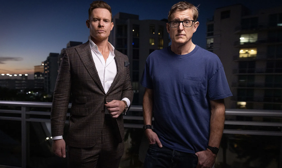 Justin Waller und Louis Theroux.