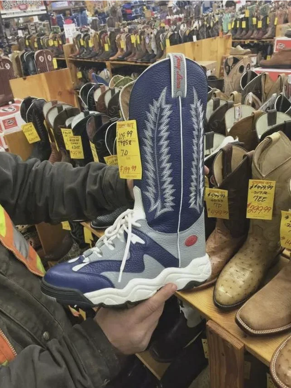 Lustige Fails: Cowboystiefel aus dem Brocki