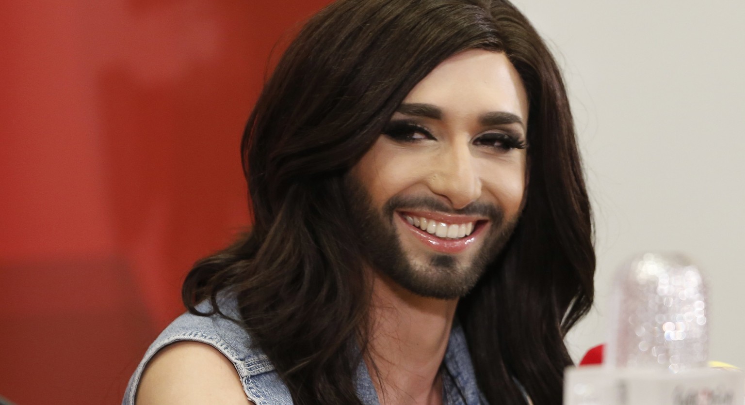 Conchita Wurst an der Pressekonferenz nach ihrem Sieg.