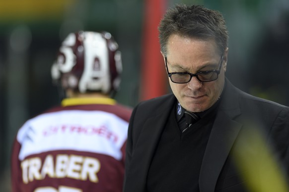 La deception du coach Chris McSorley du Geneve Servette HC, lors du match du championnat suisse de hockey sur glace de National League LNA, entre le Geneve Servette HC et le HC Davos, ce samedi 3 dece ...