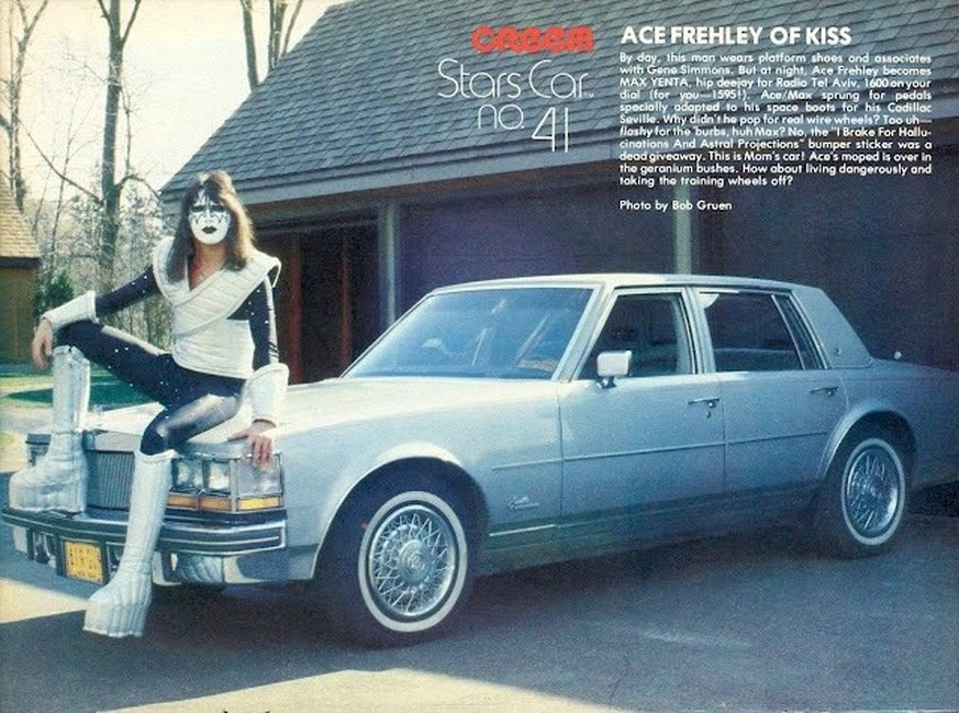 "Stars Cars" von CREEM Magazine - Musikstars der 1980er mit ihren Autos

https://www.vintag.es/2025/12/creem-stars-cars-1980s.html
