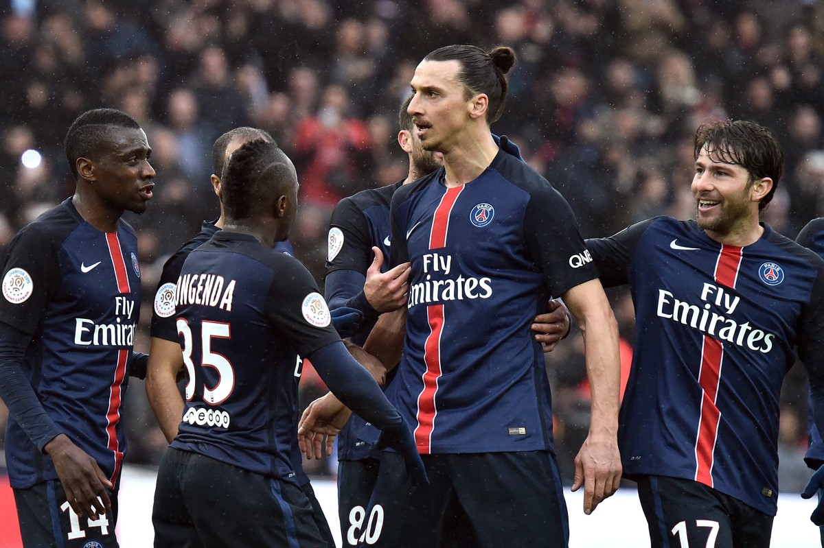 Zlatan Ibrahimovic (Mitte) ist in Form und schoss gegen Nizza drei Tore.