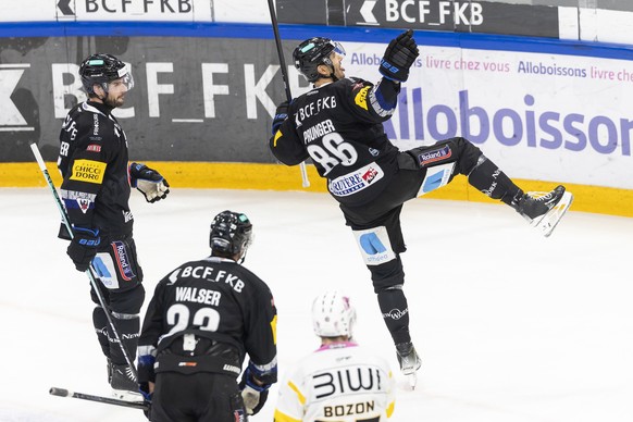 La joie de Julien Sprunger (HCFG) apres son but (3:0), lors du match du championnat suisse de hockey sur glace de National League entre HC Fribourg-Gotteron et HC Ajoie ce mercredi 17 decembre 2025 a  ...