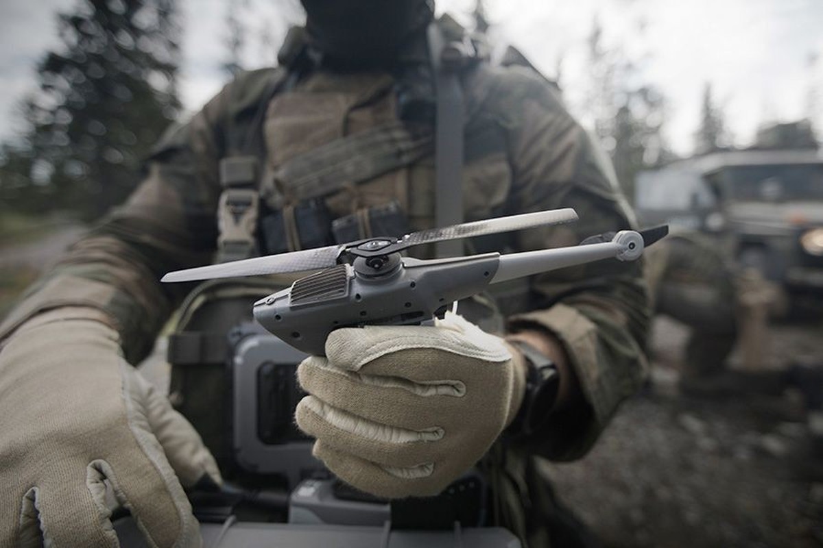Überwachung, Aufklärung, Nanocopter, Minidrohne, Nanodrohne, Nachrichtenverbund und Sensoren, Nachrichtenverbund und Sensoren