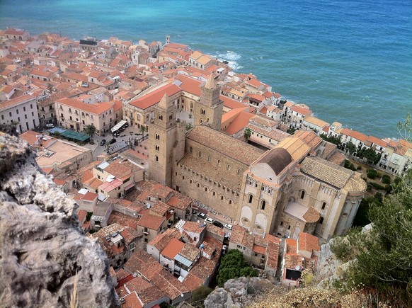 Neu auf der Liste: die&nbsp;arabisch-normannische Altstadt von Palermo auf Sizilien&nbsp;mit der Kathedrale in&nbsp;Cefalú.