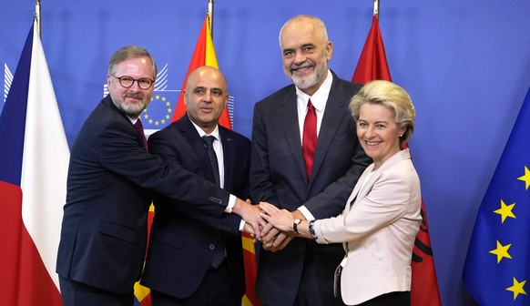 From right, European Commission President Ursula von der Leyen, Albanian Prime Minister Edi Rama, North Macedonia&#039;s Prime Minister Dimitar Kovacevski and Czech Republic&#039;s Prime Minister Petr ...