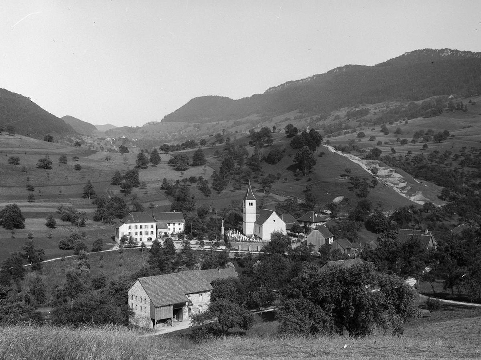 Die Idylle trügt. Im solothurnischen Bärschwil ermordete ein Ex-Söldner 1896 drei Menschen.
https://commons.wikimedia.org/wiki/File:29D19002.jpg