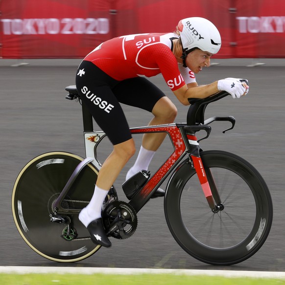 Marlen Reusser, of Switzerland, competes during the women&#039;s cycling individual time trial at the 2020 Summer Olympics, Wednesday, July 28, 2021, in Oyama, Japan. (Tim de Waele/Pool Photo via AP)