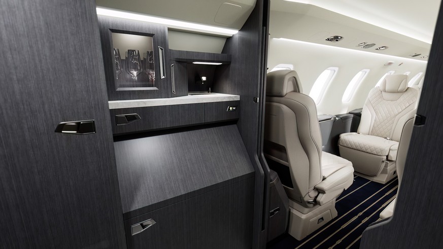 Pilatus PC-24 Super Versatile Jet business jet privatjet schweiz jeff bezos https://www.pilatus-aircraft.com/