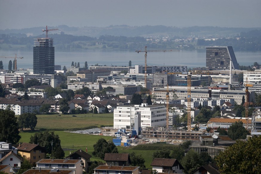 Tiefe Steuern bescherten Zug einen Boom. Nun aber fehlen die Einnahmen.