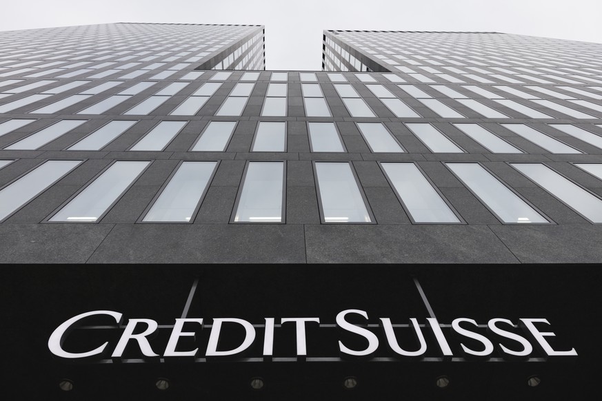 ARCHIVBILD ZUM ERGEBNIS DER CREDIT SUISSE --- The facade of a Credit Suisse building in Oerlikon, a quarter in the northern part of Zurich, Switzerland, pictured on March 16, 2016. (KEYSTONE/Gaetan Ba ...