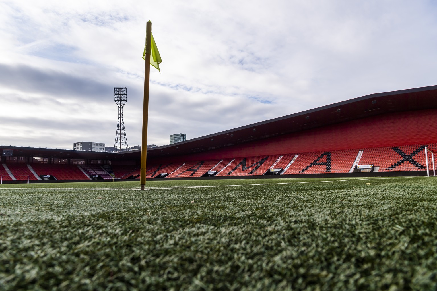 ARCHIVBILD ZUR AUSSETZUNG ALLER SPIELE DER SUPER LEAGUE UND CHALLENGE LEAGUE FUER DIE KOMMENDEN DREI WOCHEN, AM MONTAG, 2. MAERZ 2020 - Une vue generale vide du stade de la Maladiere, le stade de foot ...