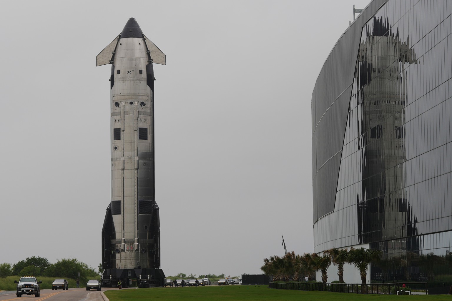 KEYPIX - The latest version of SpaceX's mega rocket Starship is rolled out to the launch pad in preparation for a test flight in Starbase, Texas, Tuesday, May 19, 2026. (AP Photo/Eric Gay)