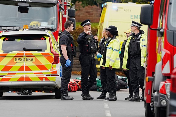 Emergency services at the scene of a stabbing at Heaton Park Hebrew Congregation synagogue, in Crumpsall, Manchester, England, Thursday Oct. 2, 2025. (Peter Byrne/PA via AP)
Britain Synagogue Stabbing