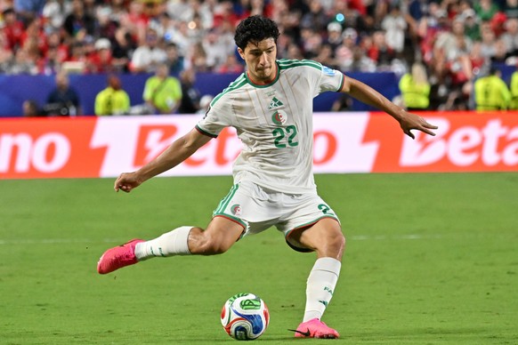 epa13070064 Ibrahim Maza of Algeria in action during the FIFA World Cup 2026 group stage match Algeria against Austria, in Kansas City, Missouri, USA, 27 June 2026. EPA/AMY KONTRAS