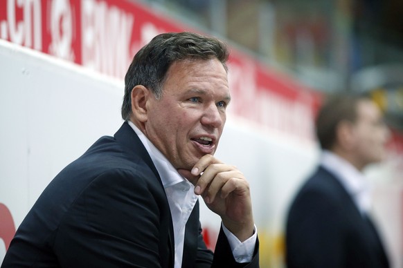 ZUR MELDUNG, DASS DER UNTERNEHMER HANS-ULRICH LEHMANN DER NEUE BESITZER DES EHC KLOTEN IST, UND DIE VERTRAEGE MIT HEADCOACH SEAN SIMPSON UND SEINEM ASSISTENZCOACH COLIN MULLER PER SOFORT AUFGELOEST WE ...