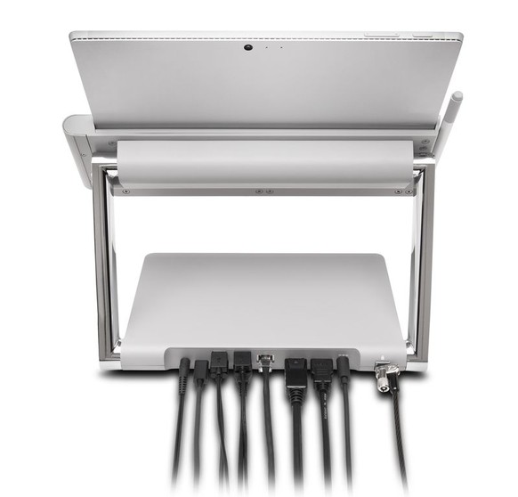 Der Hersteller verwendet den Surface Connector von Microsoft, damit das Tablet einfach in das Dock gesteckt werden kann.
