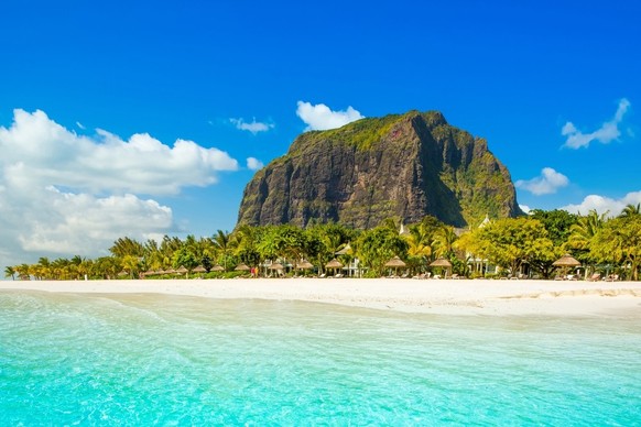 Excursion idea for sporty people, the Le Morne Brabant.
