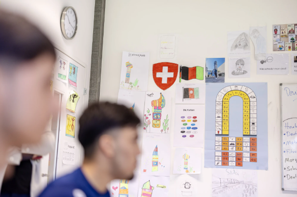 Von Schweizerdeutsch bis afghanisches Persisch: In der Schule treffen Kinder mit verschiedenen Erstsprachen aufeinander.