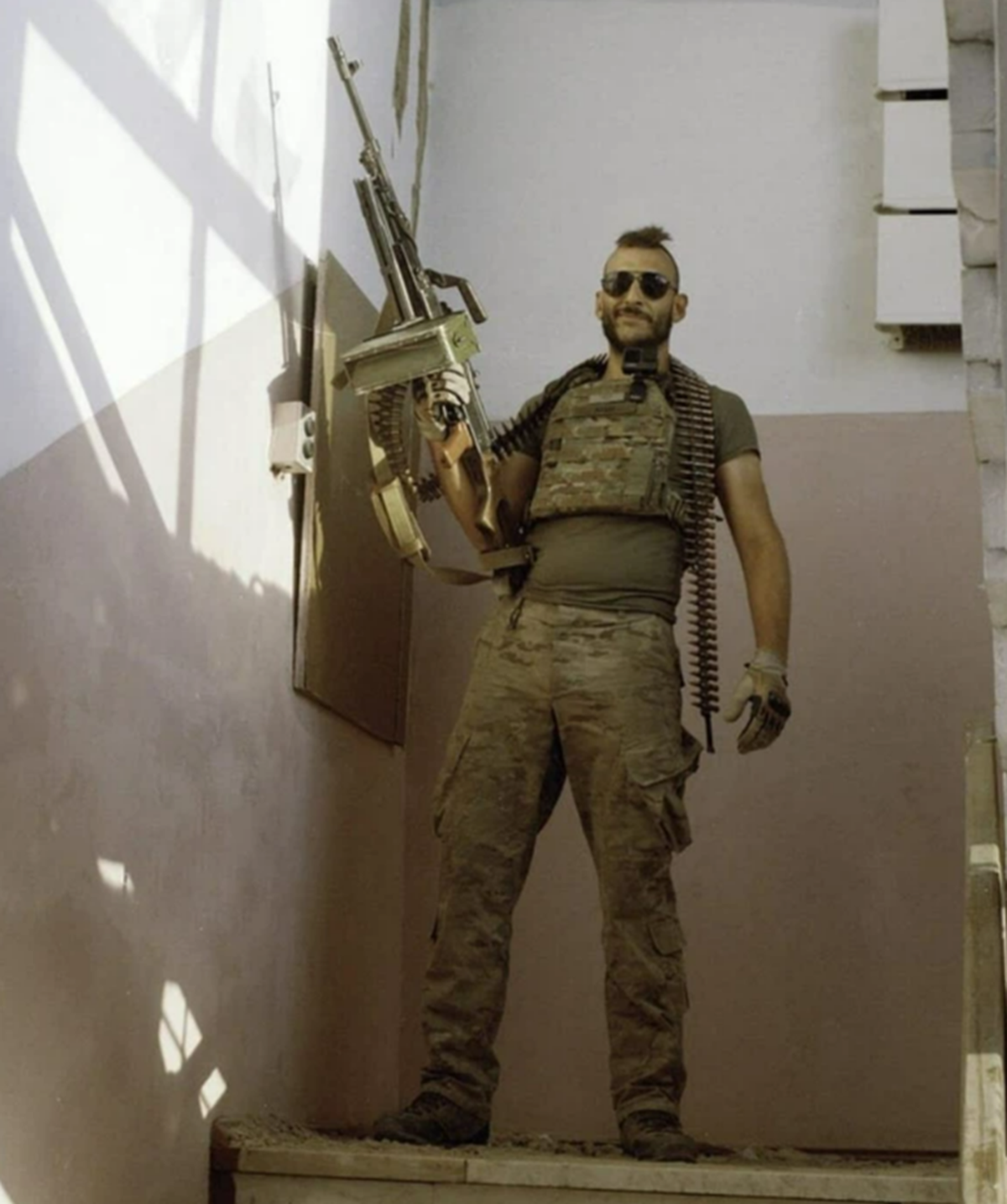 Maxime barrat in pose