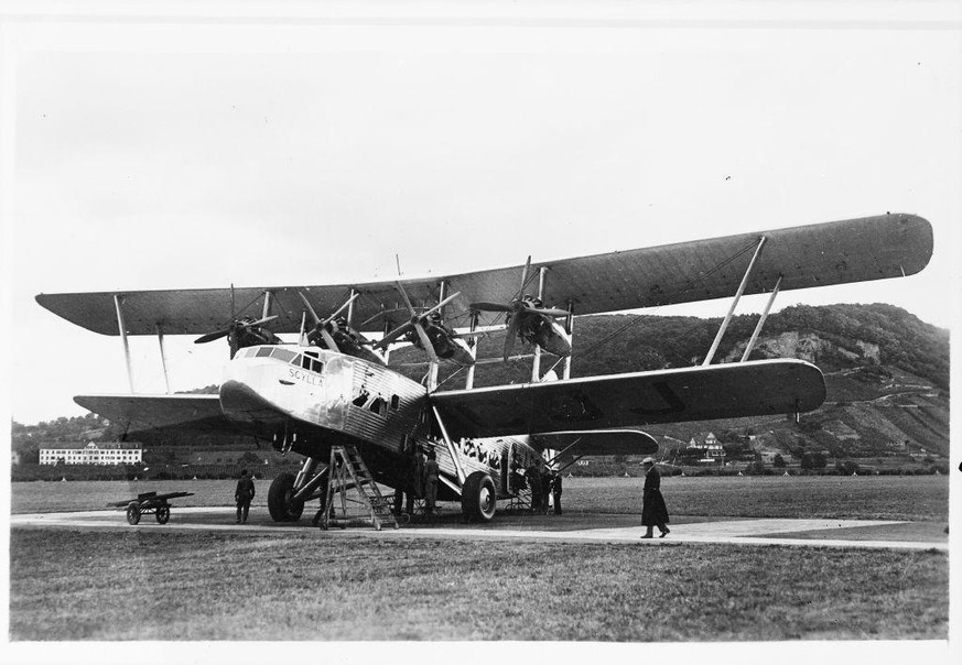 Short L. S. 17 &quot;Scylla&quot; der Imperial Airways auf der Strecke London - Basel