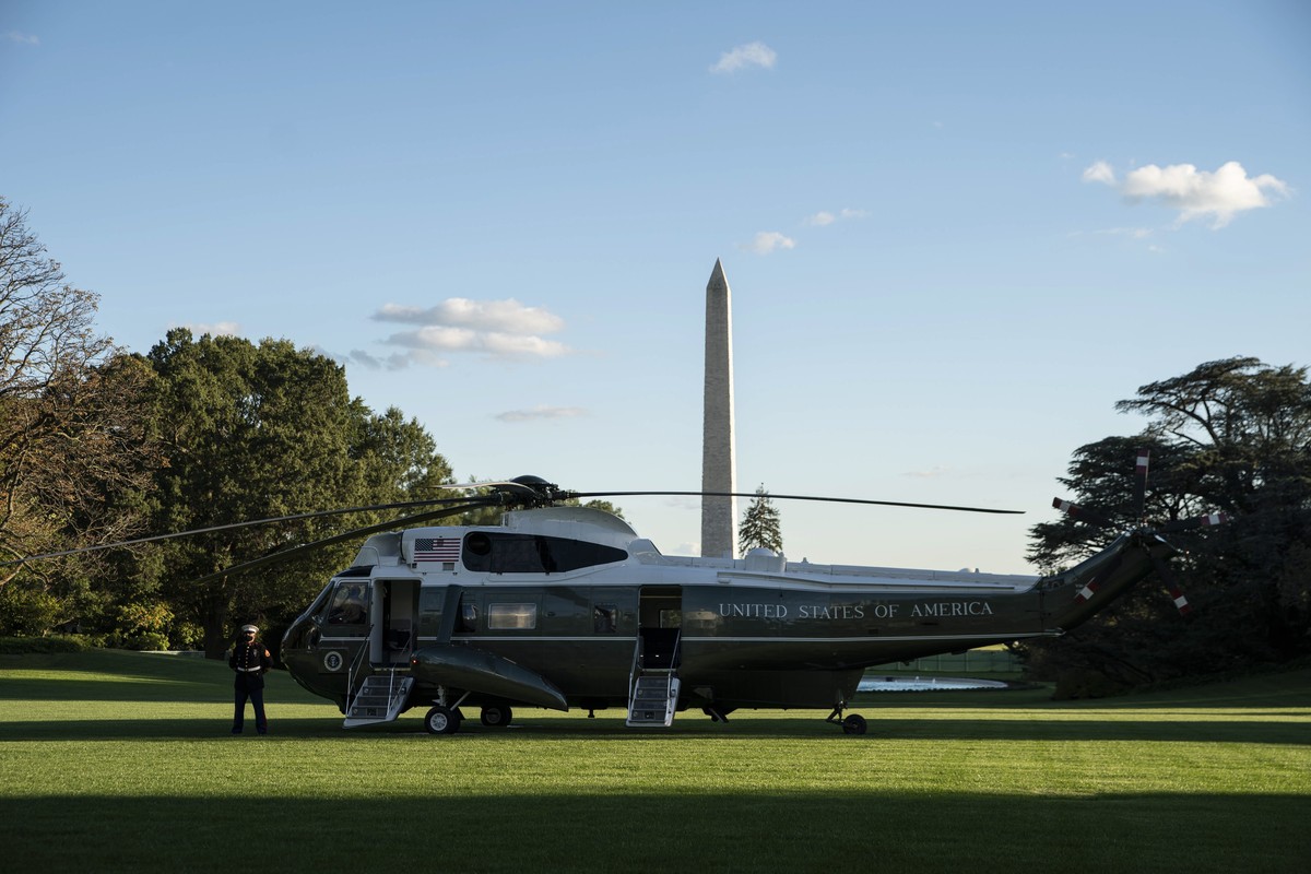 epa08716561 Marine One is seen on the South Lawn of the White House on Marine One ahead of US President Donald J. Trump's departure in Washington, DC, USA, on 02 October 2020. Trump will be taken ...