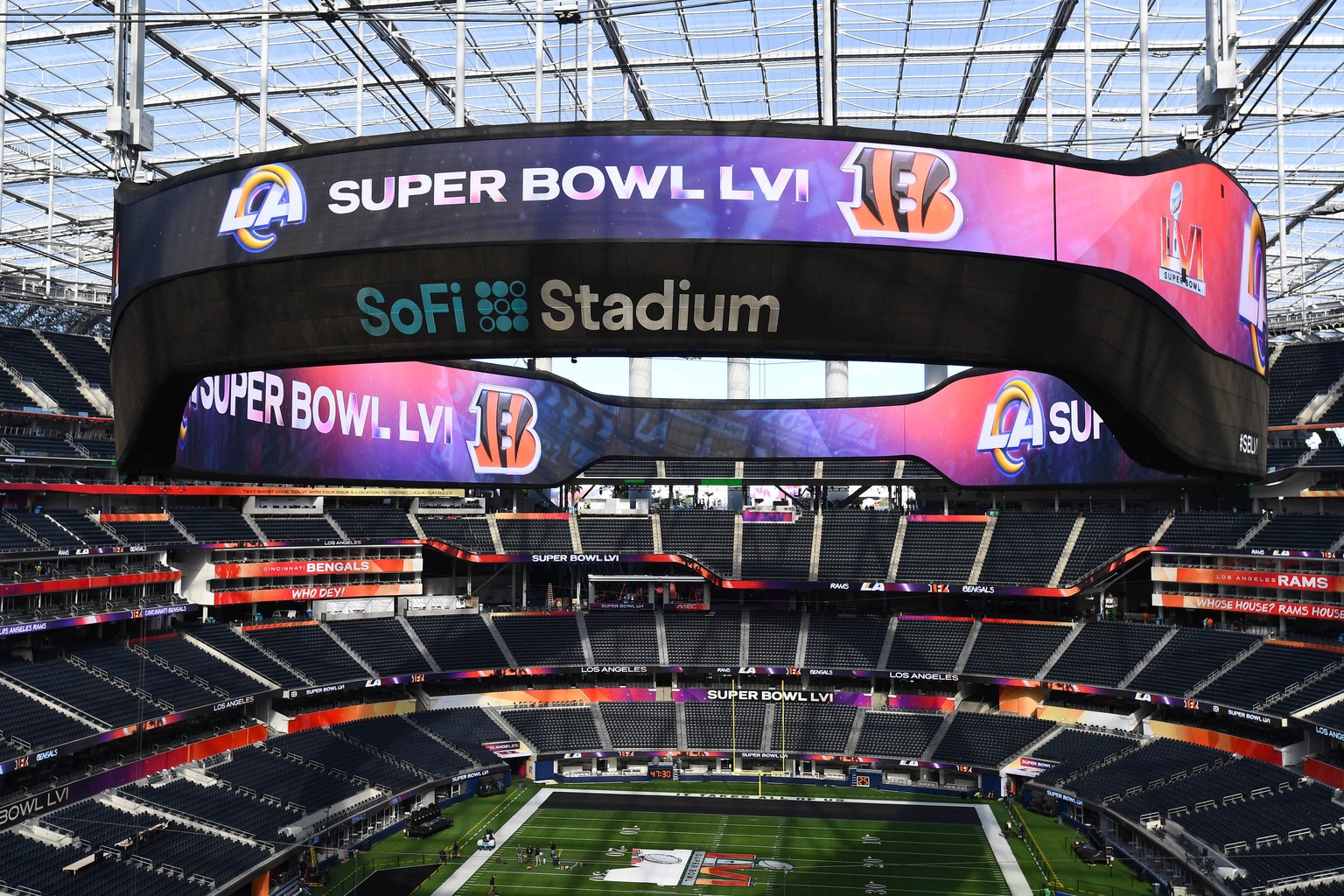 IMAGO / Icon SMI

INGLEWOOD, CA - FEBRUARY 8: A view of the SoFi Stadium field during Super Bowl LVI media availability day on February 8, 2022 in Inglewood, CA before SundayÕs game between the Los An ...