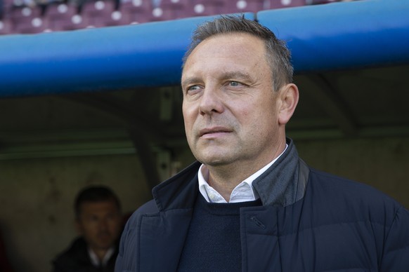 Andre Breitenreiter, coach of FC Zurich, looks the game, during the Super League soccer match of Swiss Championship between Servette FC and FC Zuerich, at the Stade de Geneve stadium, in Geneva, Switz ...