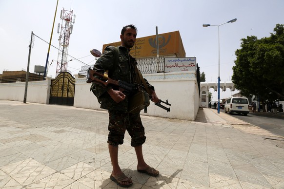 Ein Huthi-Soldat:&nbsp;Teile der Armee stützen die Rebellen.