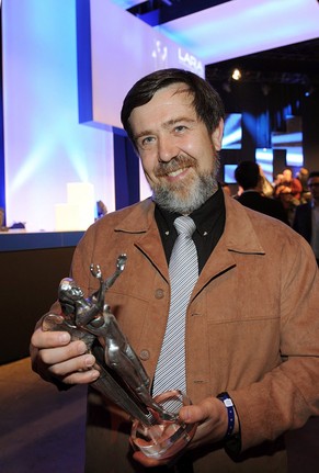 2009 erhielt Pajitnov in Köln den Lara of Honour Award für sein Lebenswerk.