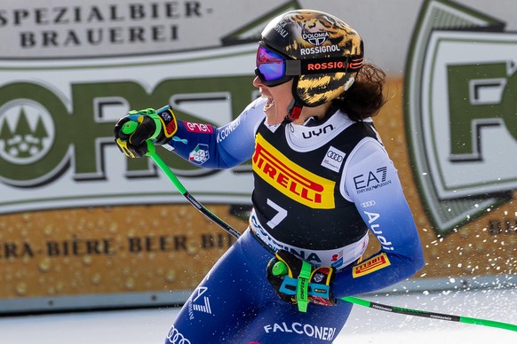 epa11836195 Federica Brignone of Italy reacts in the finish area during the Women&#039;s SuperG race at the FIS Alpine Skiing World Cup in Cortina d&#039;Ampezzo, Italy, 19 January 2025. EPA/LUCIANO S ...