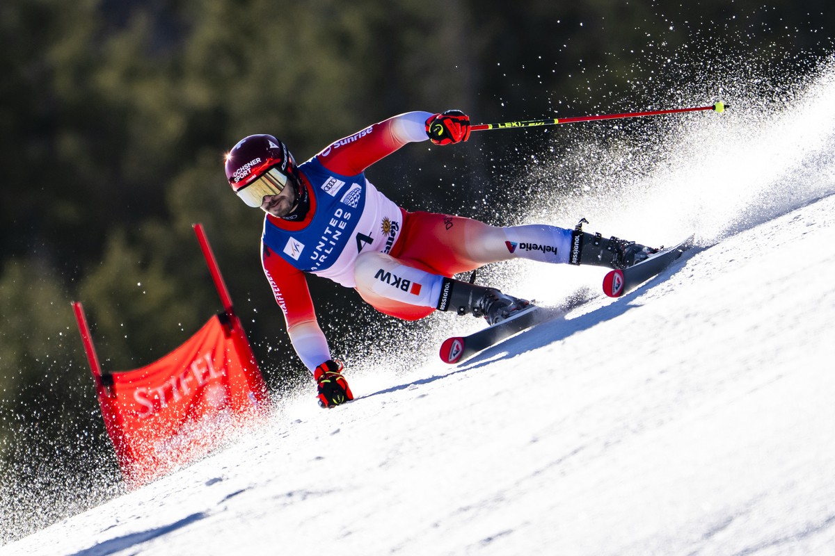 epa11989777 Loic Meillard of Switzerland in action during the first run of the men's Giant Slalom race at the FIS Alpine Ski World Cup Finals, at Sun Valley Resort, Idaho, USA, 26 March 2025. EPA ...
