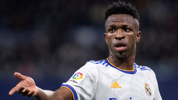 epa09650979 Real Madrid's Vinicius Junior reacts during the Spanish LaLiga soccer match between Real Madrid and Cadiz CF in Madrid, Spain, 19 December 2021. EPA/RODRIGO JIMENEZ