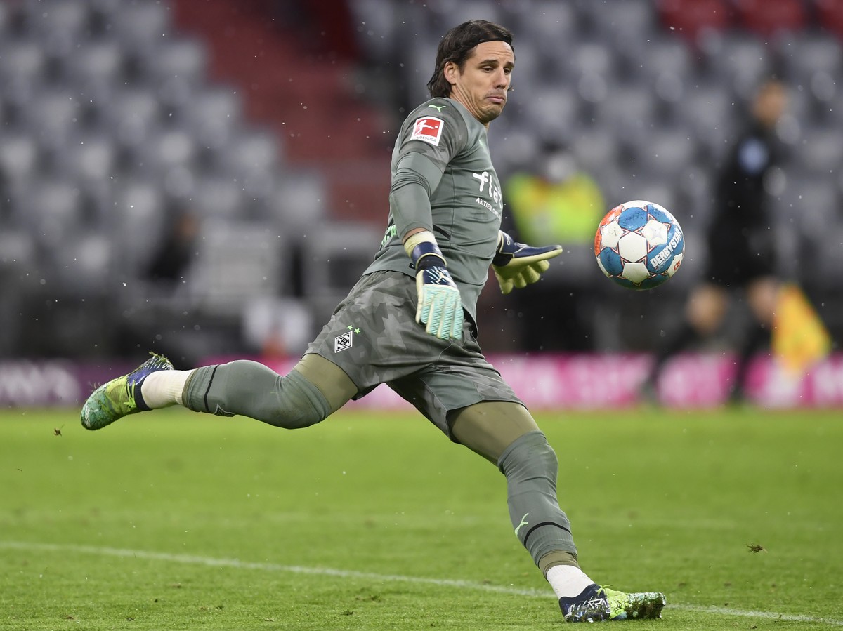 Moenchengladbach's goalkeeper Yann Sommer kicks the ball during a German Bundesliga soccer match between Bayern Munich and Monchengladbach at the Allianz Arena in Munich, Germany, Friday, Jan. 7, ...