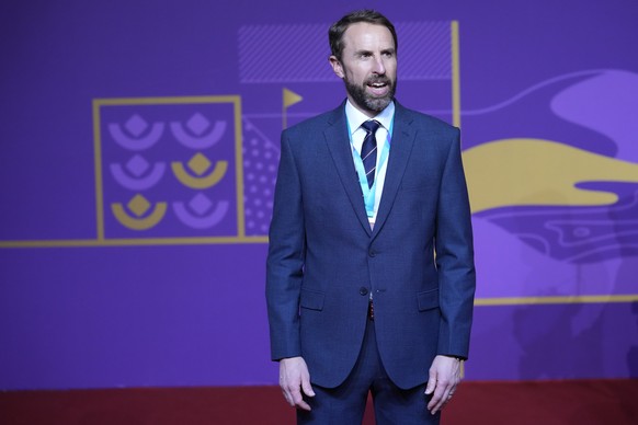England&#039;s head coach Gareth Southgate arrives for the 2022 soccer World Cup draw at the Doha Exhibition and Convention Center in Doha, Qatar, Friday, April 1, 2022. (AP Photo/Darko Bandic)