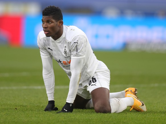 epa08915309 Moenchengladbach&#039;s Breel Embolo reacts during the German Bundesliga soccer match between DSC Arminia Bielefeld and Borussia Moenchengladbach in Bielefeld, Germany, 02 January 2021. EP ...