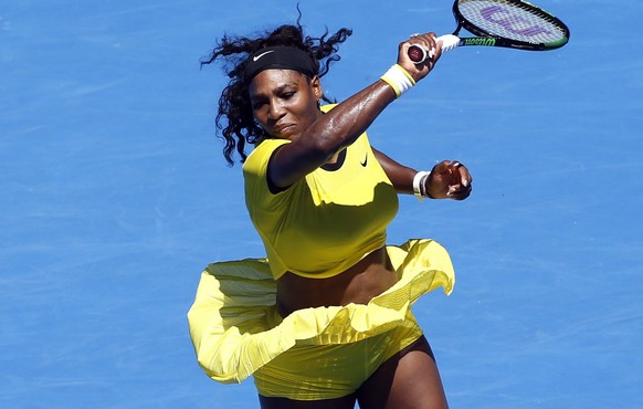 Bauchfrei: Serena Williams lässt die Muskeln spielen.