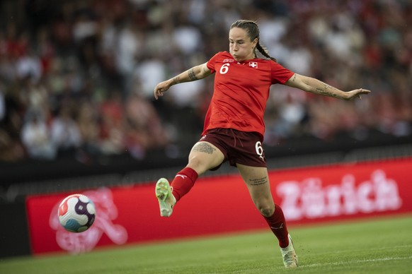 Swiss&#039; Geraldine Reuteler during an international friendly test match between the national soccer team of Switzerland and England, at the Letzigrund stadium in Zurich, Switzerland, Thursday, June ...