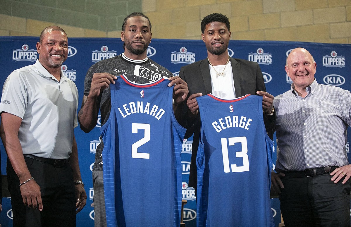 Sport Themen der Woche KW30 Sport Bilder des Tages July 24, 2019, Los Angeles, California, United States of America: Head coach, Doc Rivers, Kawhi Leonard 2 and Paul George 13 and chairman Steve Ballm ...