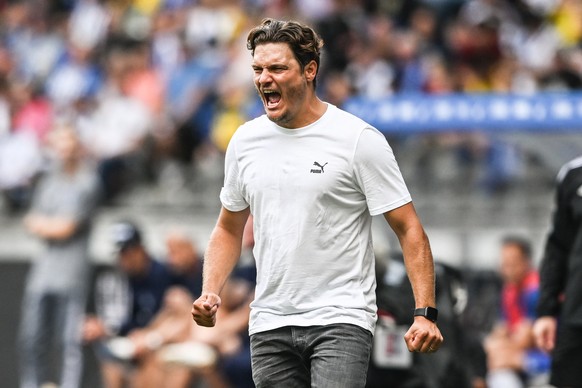 epa10141656 Dortmund&#039;s head coach Edin Terzic reacts during the German Bundesliga soccer match between Hertha BSC and Borussia Dortmund in Berlin, Germany, 27 August 2022. EPA/FILIP SINGER CONDIT ...