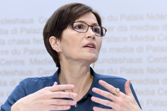 Regula Rytz, Praesidentin Gruene Partei Schweiz, Nationalraetin (BE) spricht an einer Medienkonferenz ueber die Abstimmung ueber die Initiative « Mehr bezahlbare Wohnungen » , am Dienstag, 7. Januar 2 ...