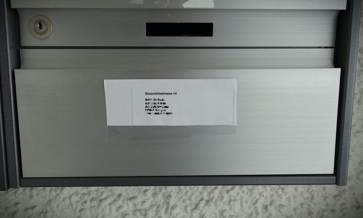 Pensionierte Ukrainerinnen und Ukrainer mit Schutzstatus S müssen in der Schweiz zu beengten, nicht altersgerechten Bedingungen wohnen. Voraussichtlich für immer. Und das völlig legal. Das zeigt ein B ...