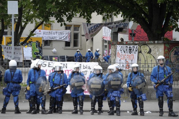 Polizeieinsatz am 1. Mai 2011 in Zürich.