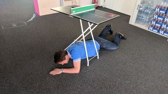 Reto Fehr hat sehr fest verloren beim Pingpong