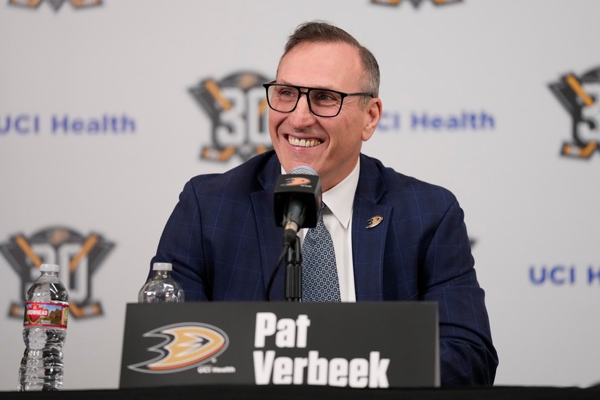 FILE - Anaheim Ducks General Manager Pat Verbeek speaks to reporters during a press conference in Anaheim, Calif., Monday, June 5, 2023. (AP Photo/Ashley Landis,File)
Ducks Verbeek Extension Hockey