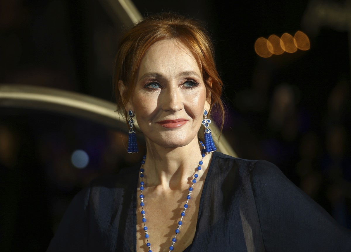 FILE - J.K. Rowling poses for photographers upon her arrival at the premiere of the film 'Fantastic Beasts: The Crimes of Grindelwald', in London, Nov. 13, 2018. Police say J.K. Rowling didn ...