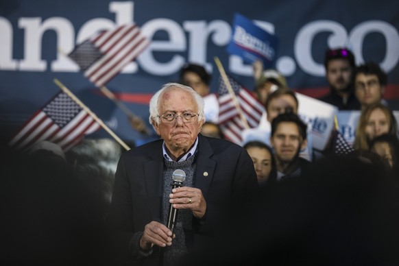 Democratic presidential candidate Sen. Bernie Sanders, I-Vt., pauses while speaking at a campaign event, Sunday, Sept. 29, 2019, at Dartmouth College in Hanover, N.H. (AP Photo/ Cheryl Senter)
Bernie  ...